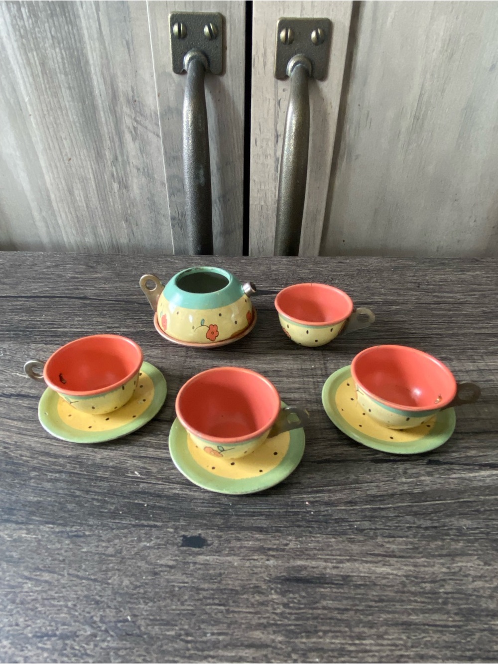 Vintage Antique 1930’s Ohio Art Company Bryan Ohio Tin Tea Set Floral USA